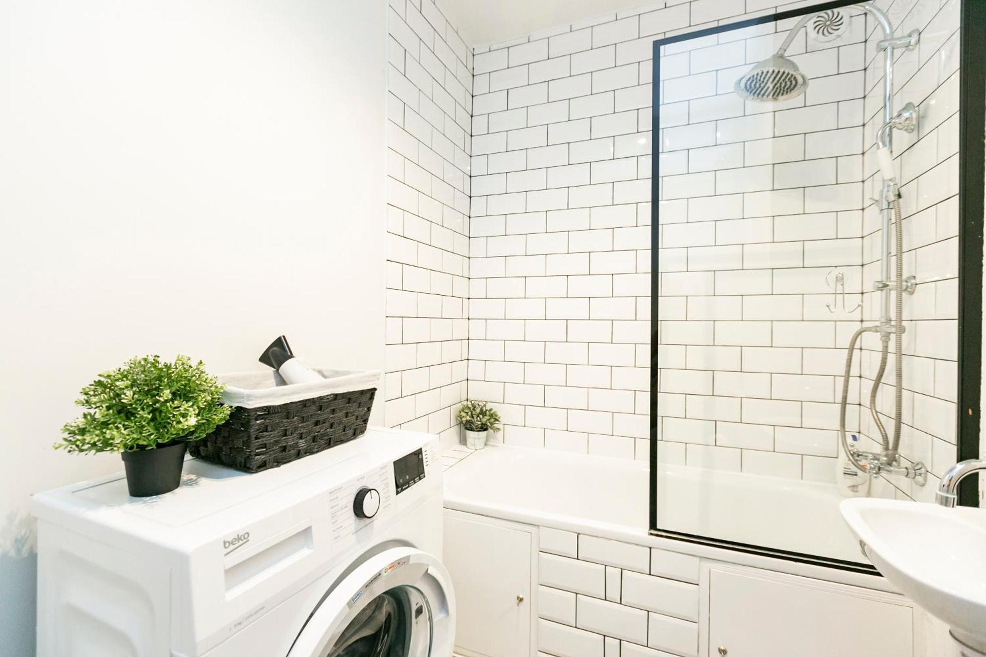 Nowogrodzka 78 - Apartament Dla 4 Osob - 200M Od Szpitala Klinicznego Na Lindleya - 1Km Do Dworca Centralnego - Wifi - Smart Tv 45 Cali Varšava Exteriér fotografie